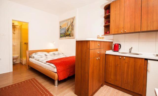 Centar 1 Private Room With Ensuite And Kitchenette Split Dış mekan fotoğraf